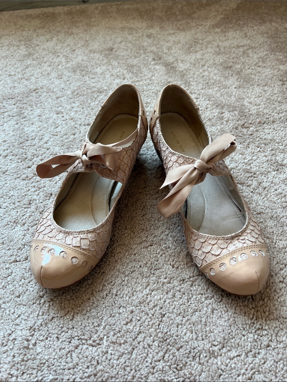 ALL BLACK Tan Leather Ribbon Tie Kitten Heel Shoes
